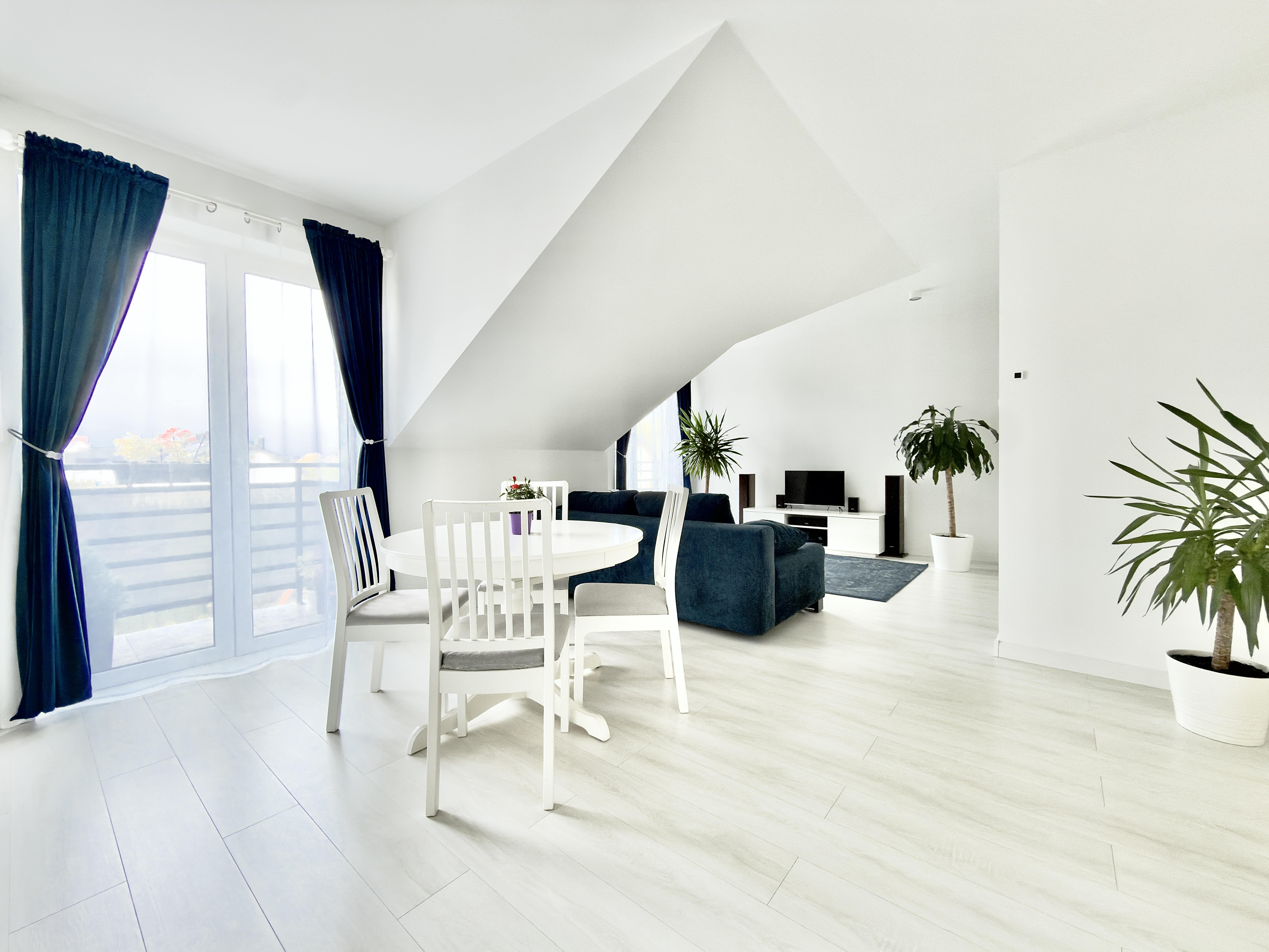 Mieszkanie na sprzedaż, pokoje: 3, cena: 549 000,00 PLN, Różyny, kontakt: PL +48 536 234 356