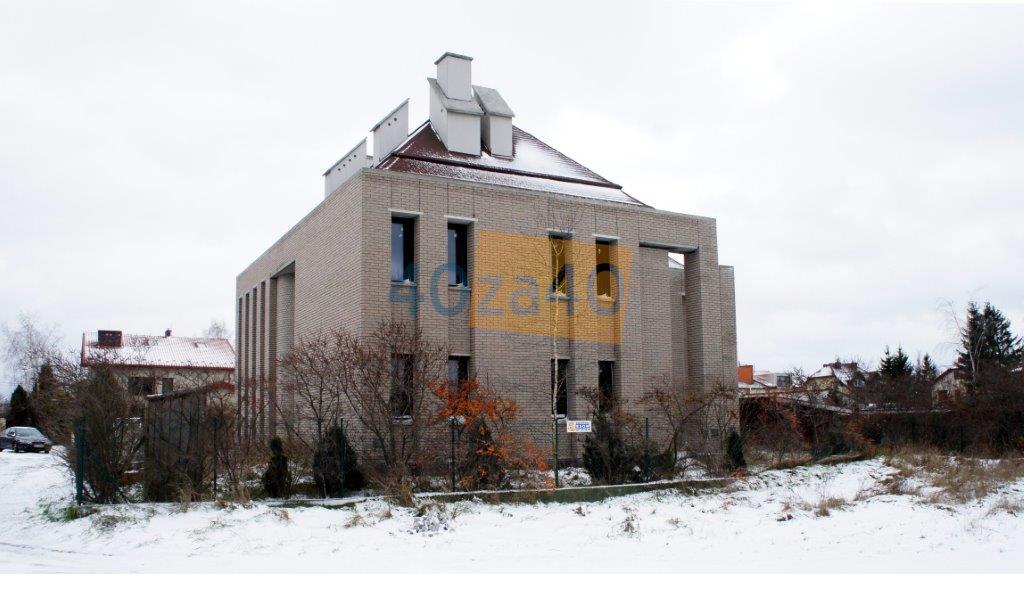 Dom na sprzedaż550 m2